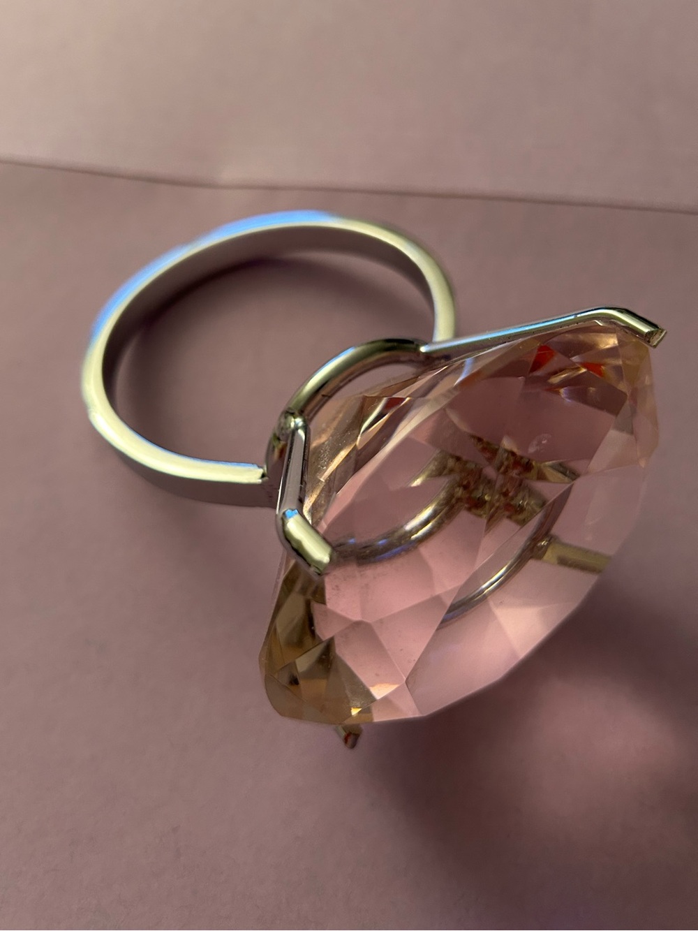 Decorative, Novelty Crystal Cocktail Ring